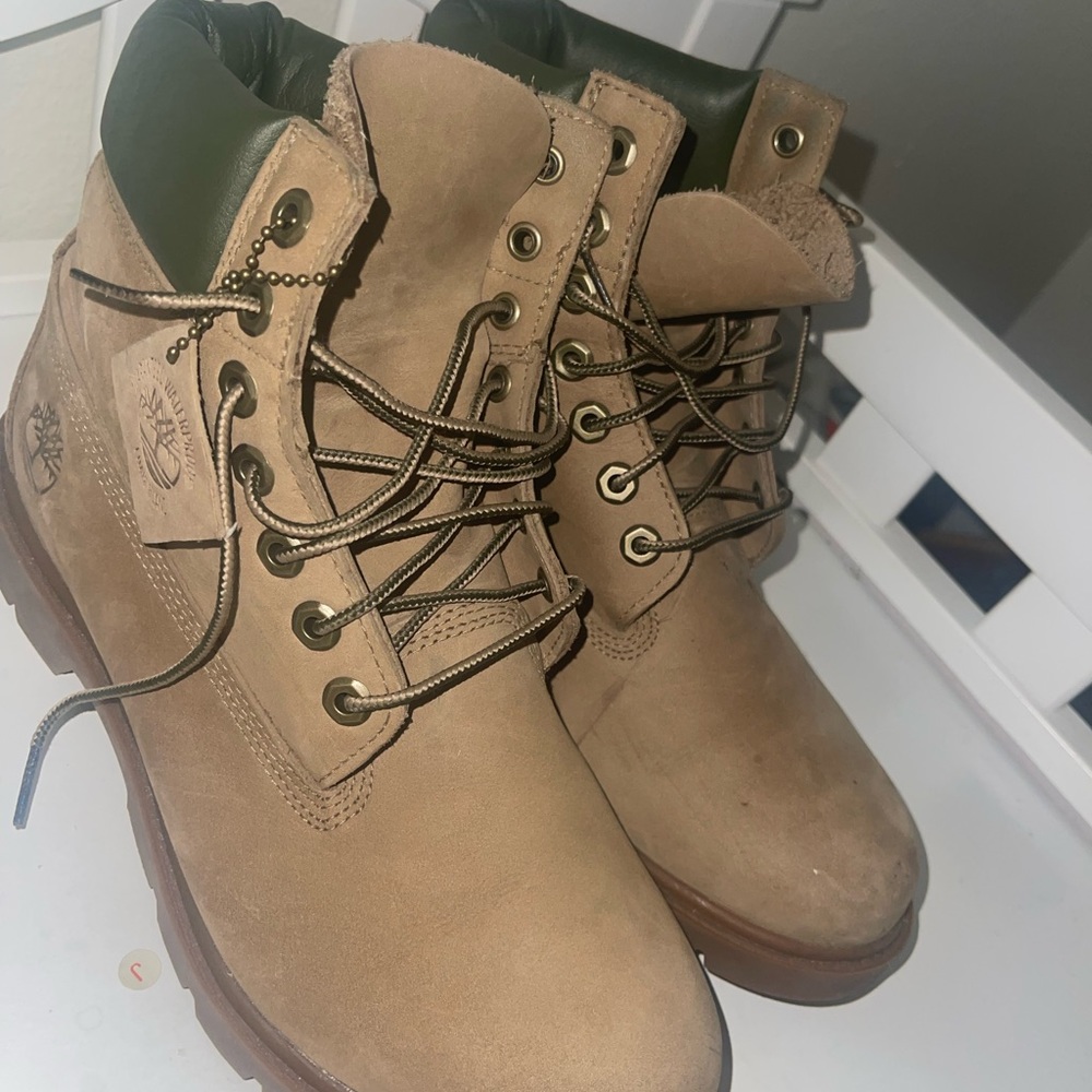 Size 10 Womens Timberlands Limited Edition.